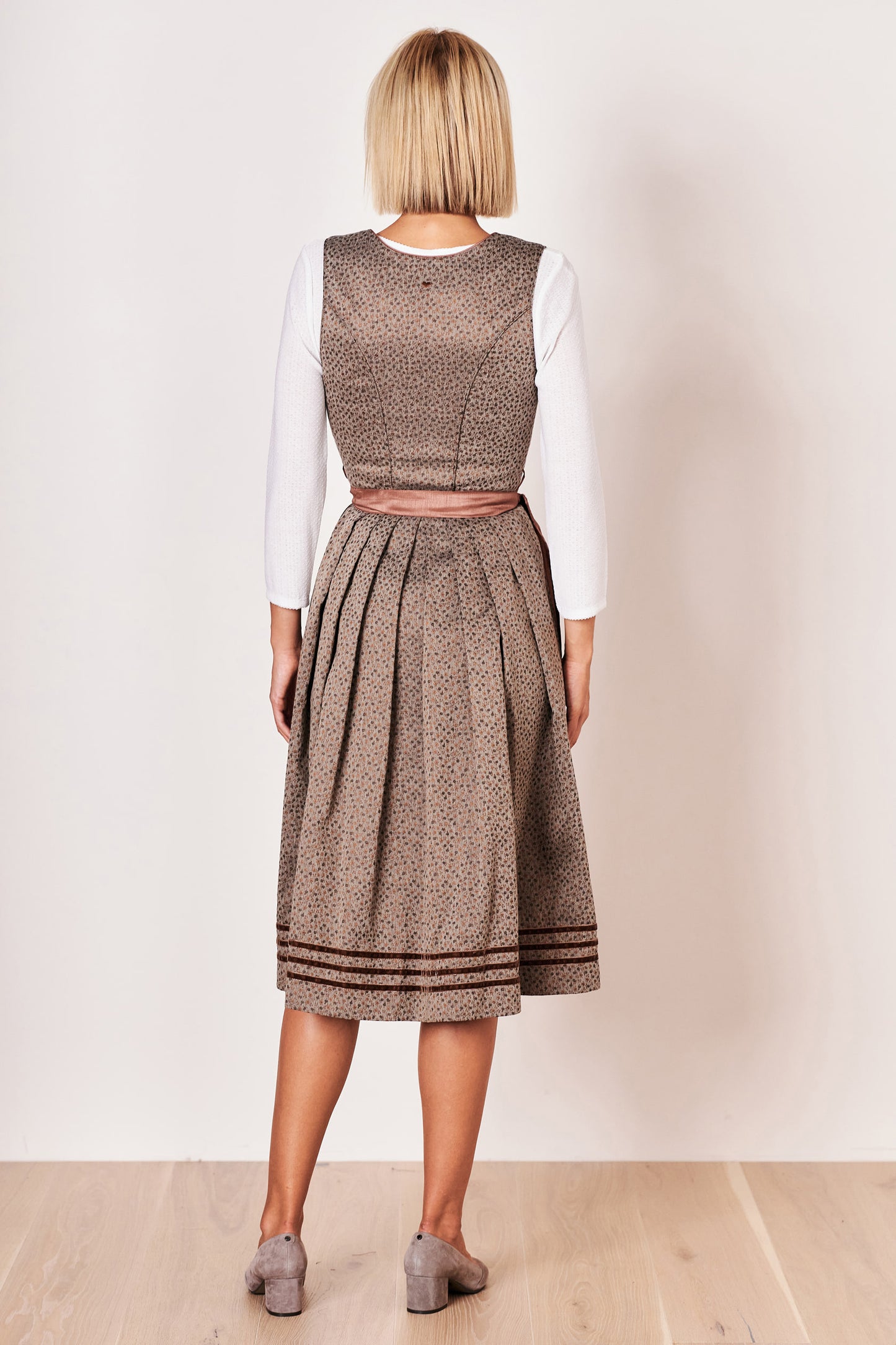 Julia Trentini Annette Dirndl, Brown — 70cm Long