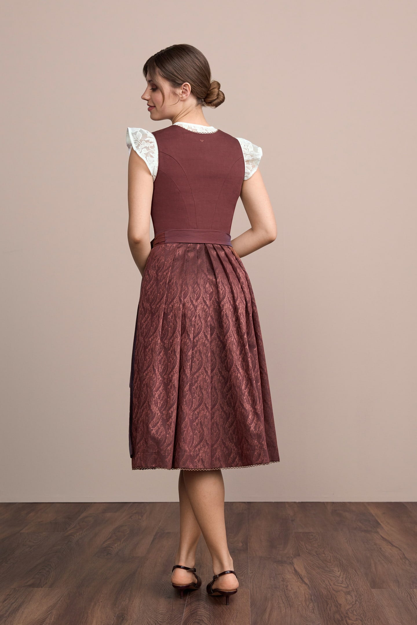Julia Trentini Norelia Dirndl, Red — 70cm Long