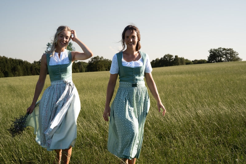 Dirndl with linen top and cotton skirt