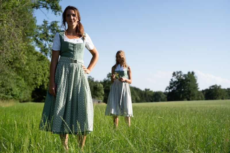 Dirndl with linen top and cotton skirt