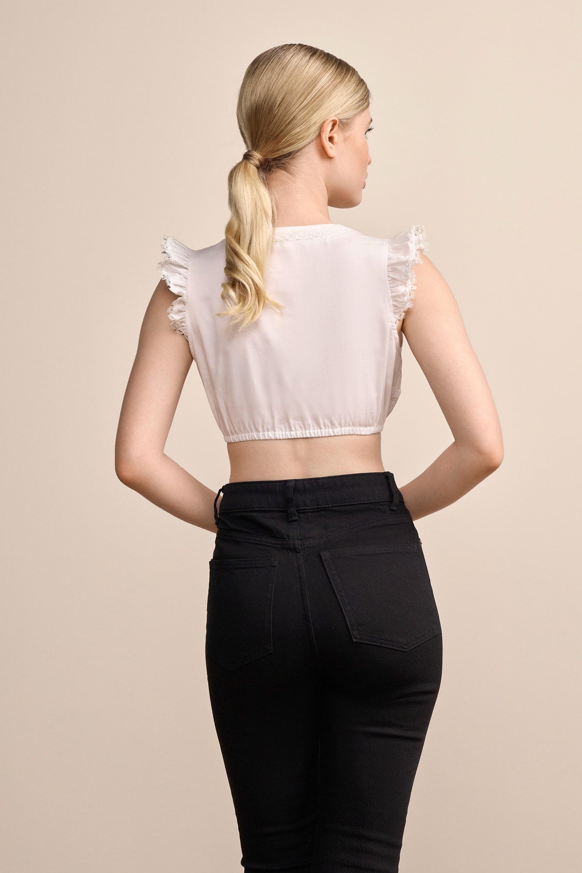 Kruger Zua dirndl blouse in ecru, styled