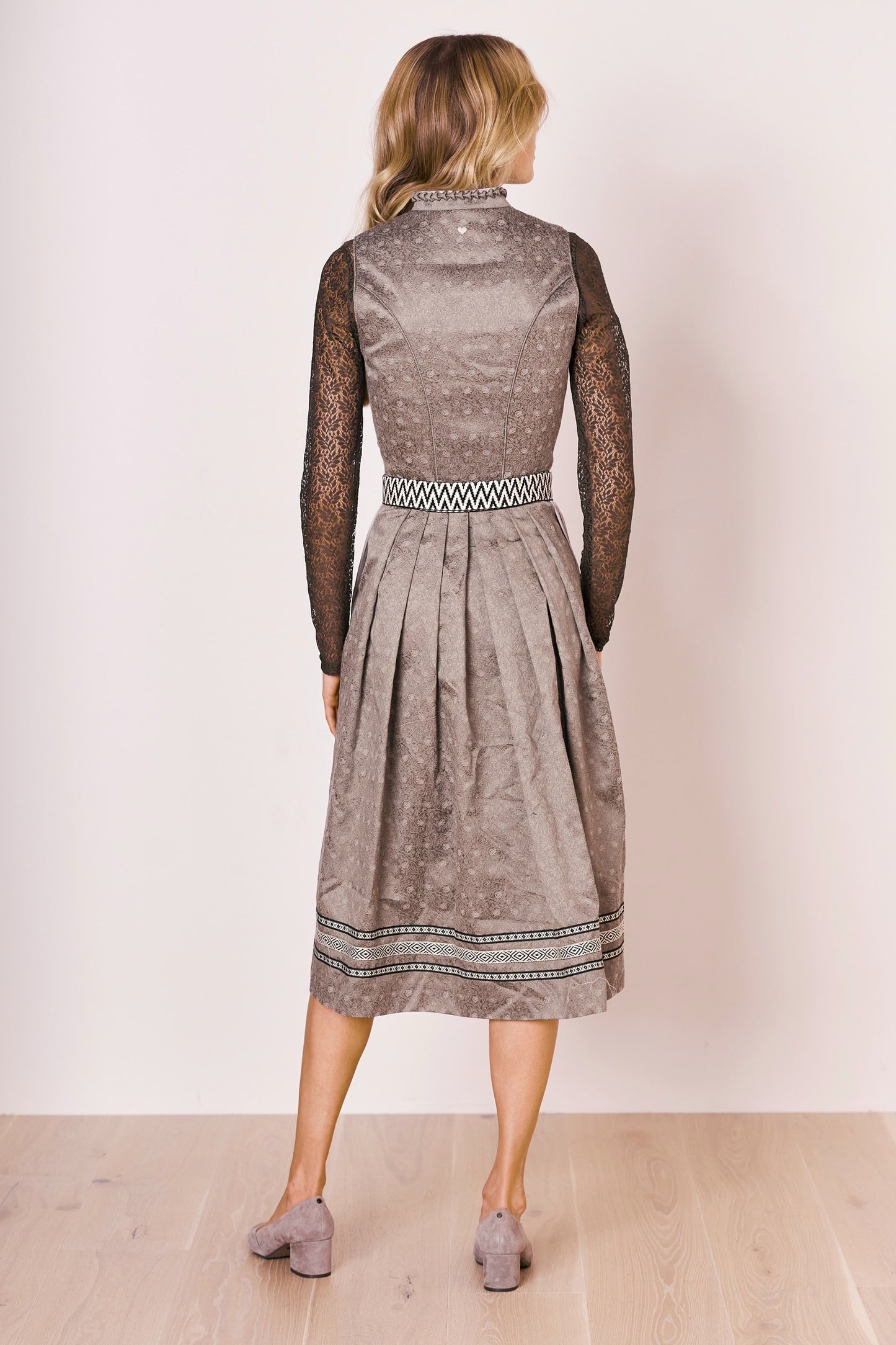 Julia Trentini Erna Dirndl, Grey — 70cm Long