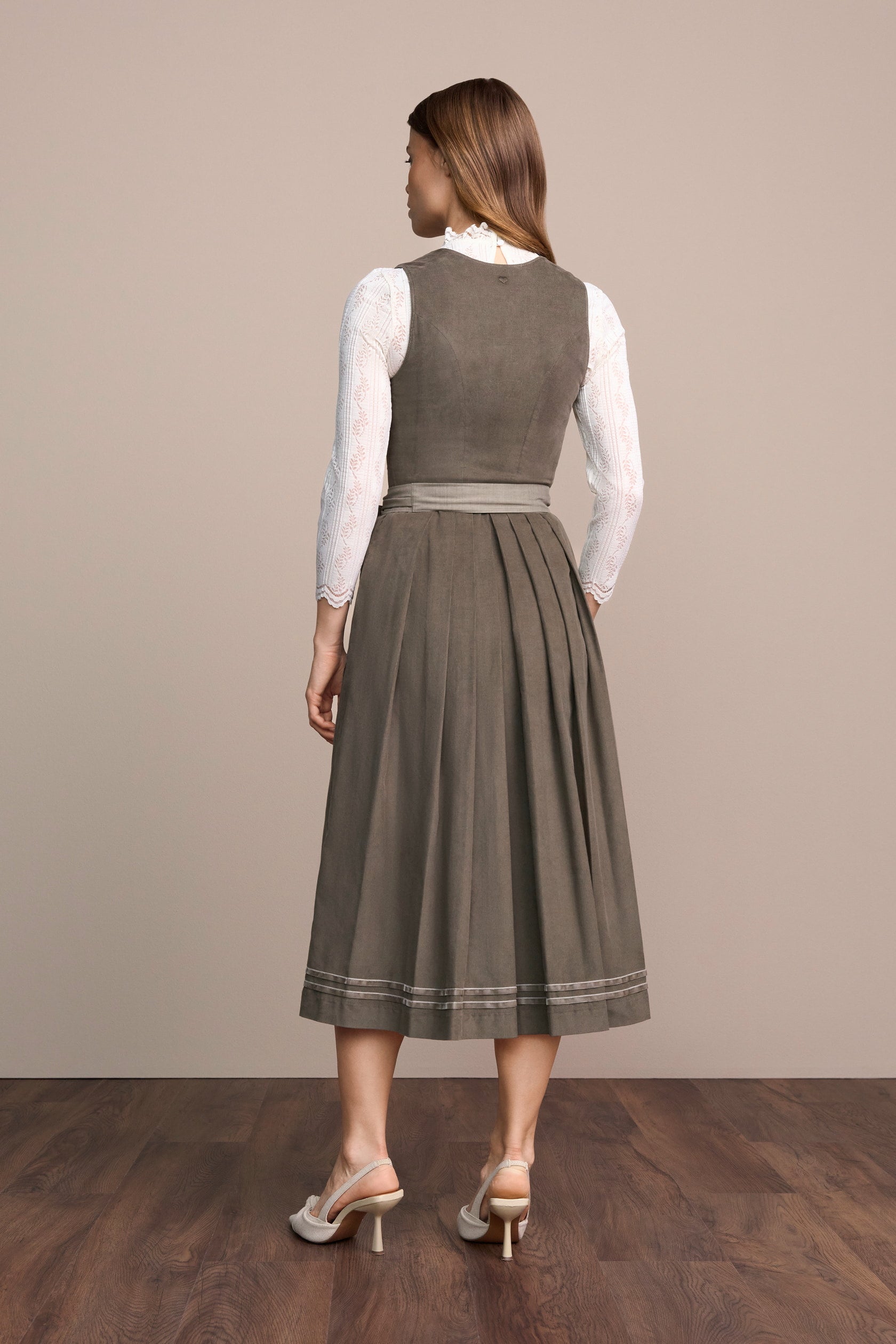 Julia Trentini Heike maxi dirndl, detail