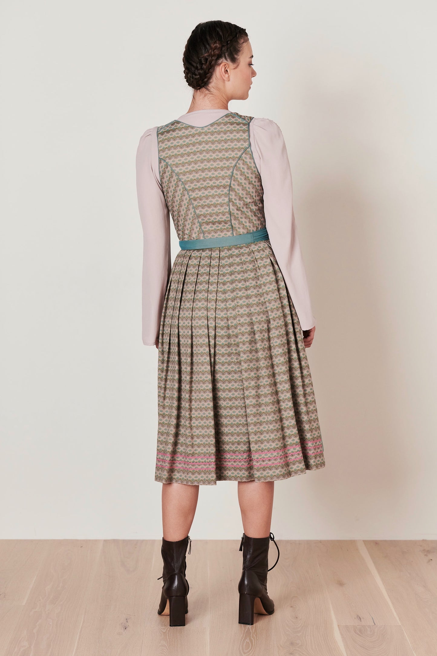 Julia Trentini Susanne Dirndl, Olive — 70cm Long