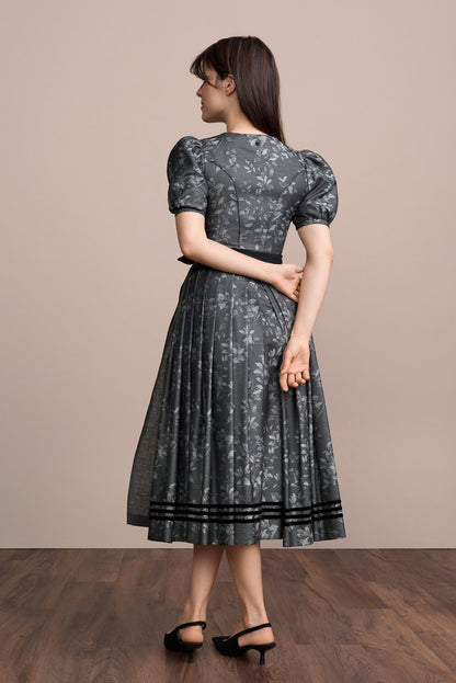 Julia Trentini Abela Dirndl, Grey — 80cm Maxi