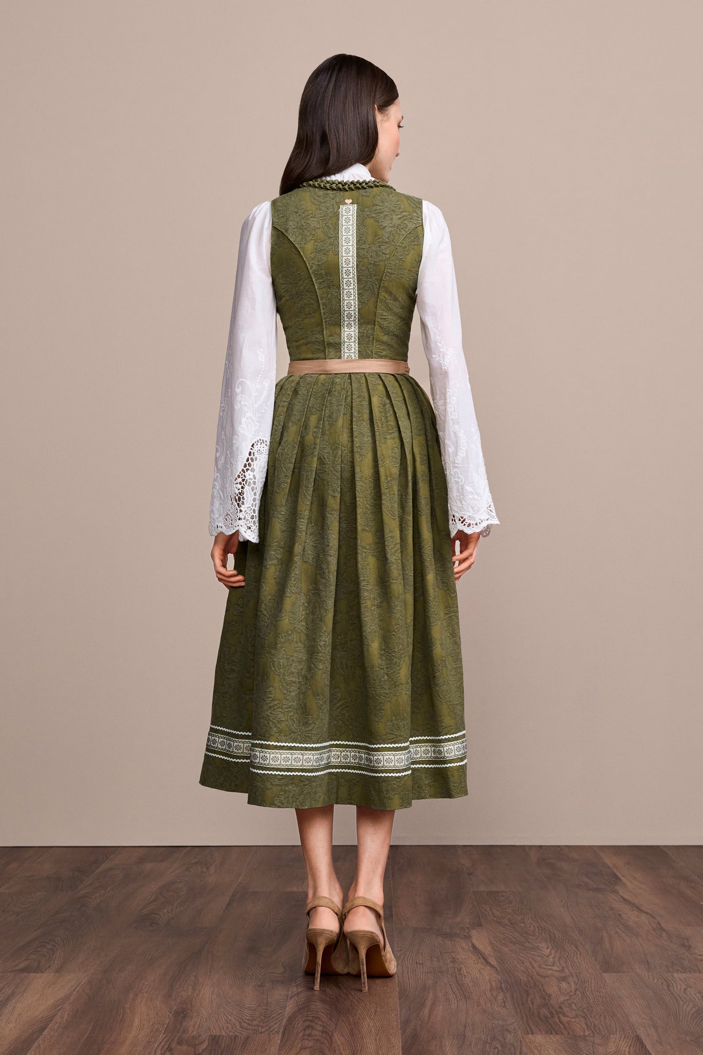 Julia Trentini Janette maxi dirndl, detail
