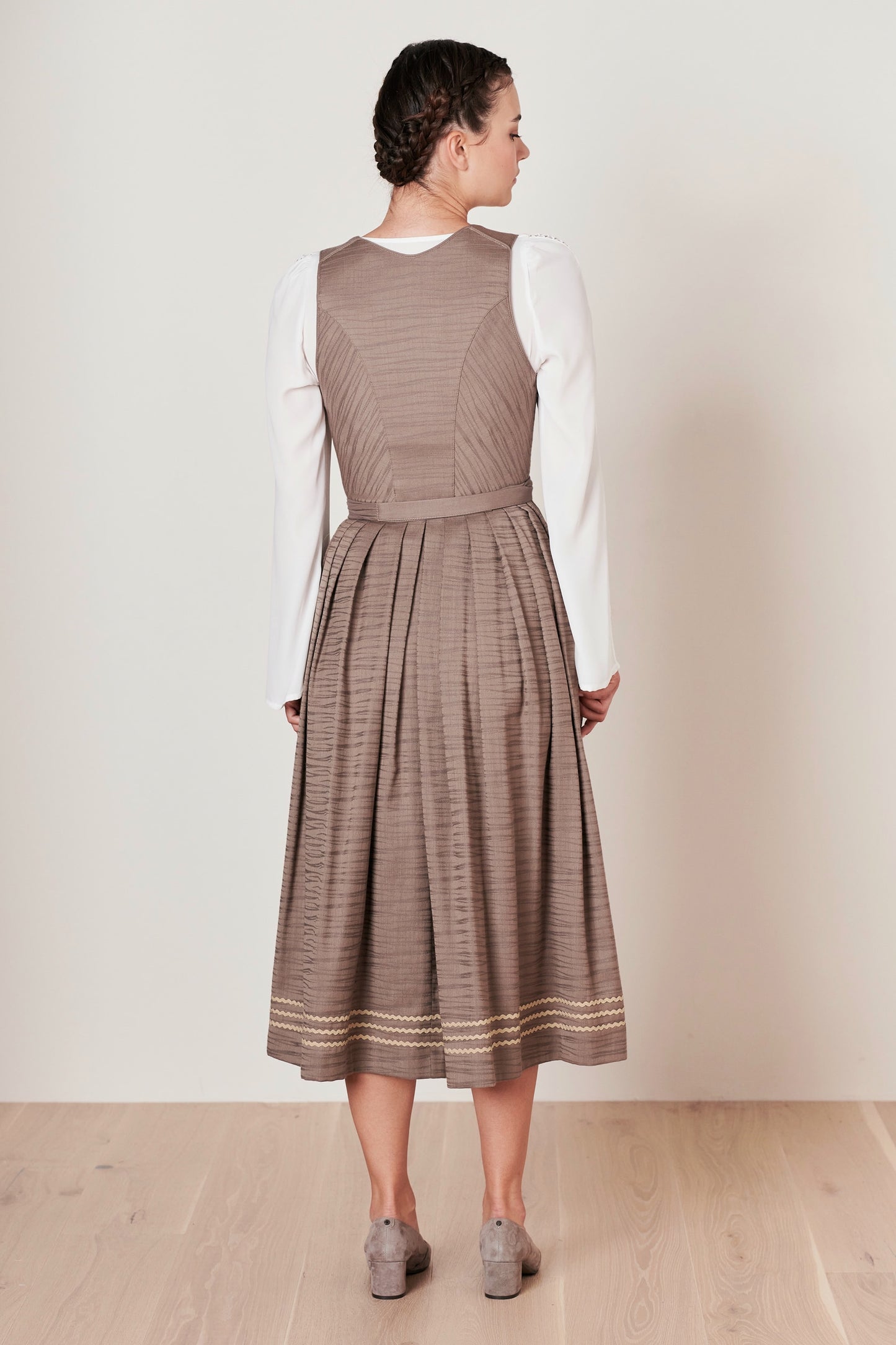 Julia Trentini Leanne maxi dirndl, detail