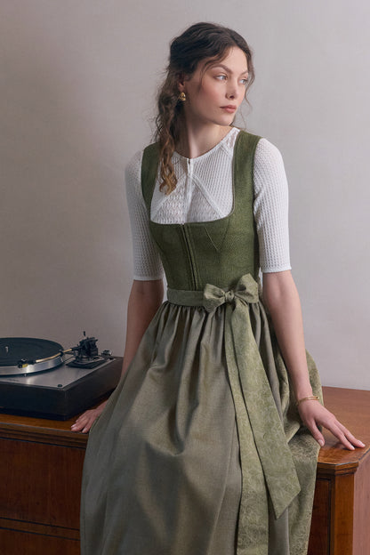 Julia Trentini Talia maxi dirndl, detail
