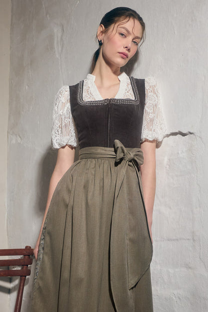 Julia Trentini Gerti Dirndl - view 4