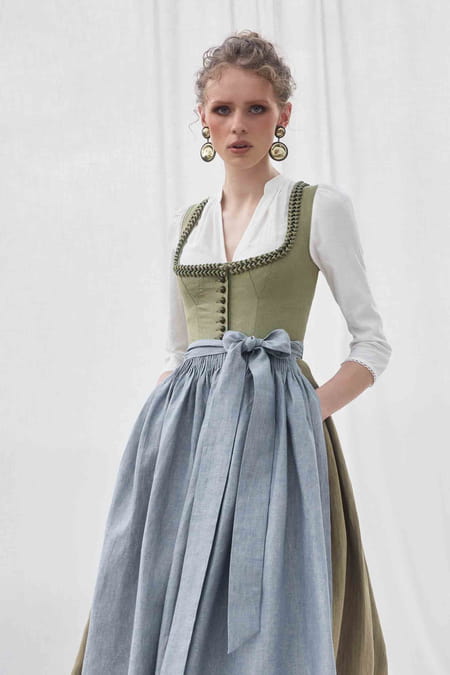 Julia Trentini Christl Dirndl - view 4