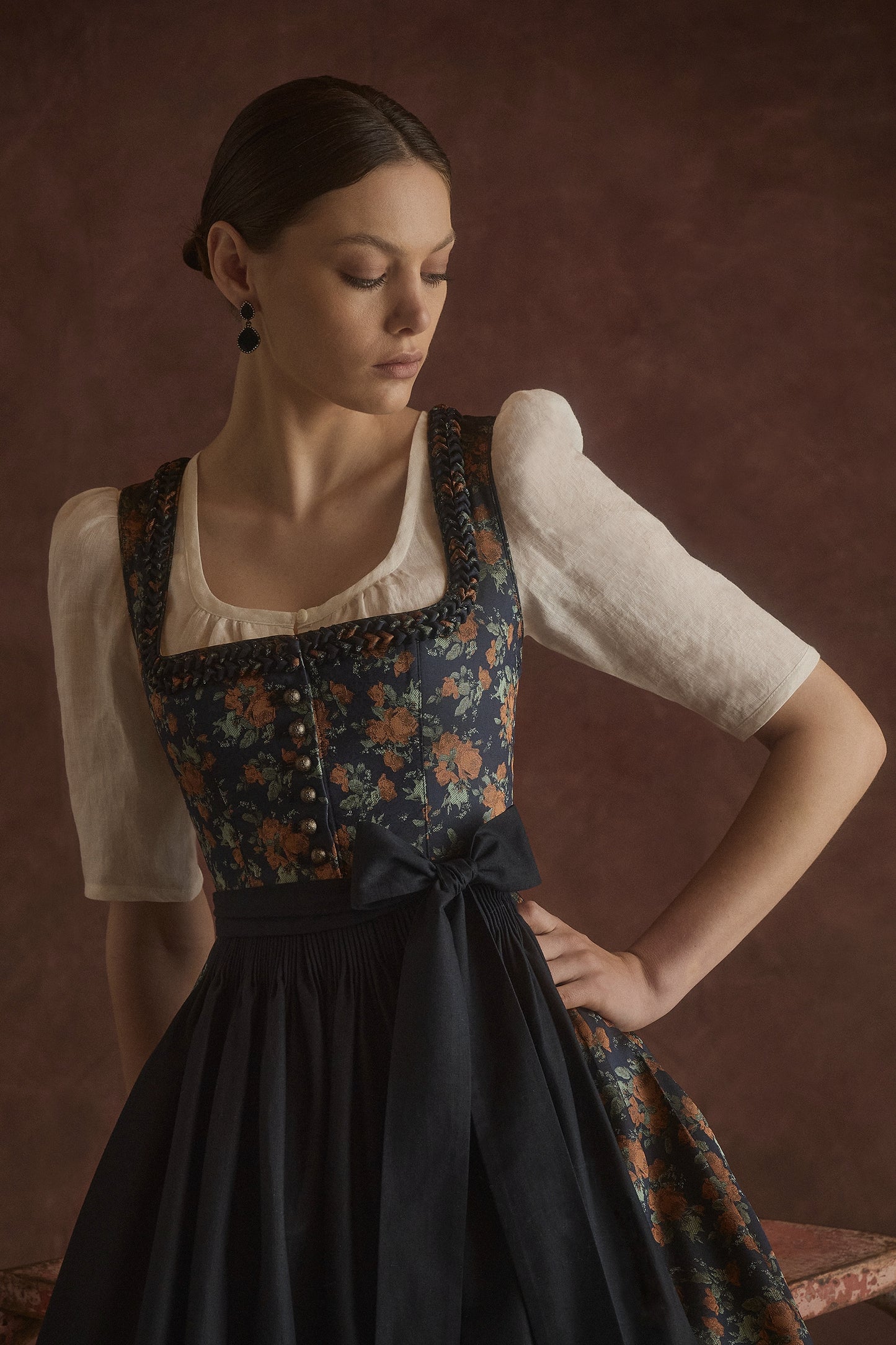 Julia Trentini Kathrin maxi dirndl, detail