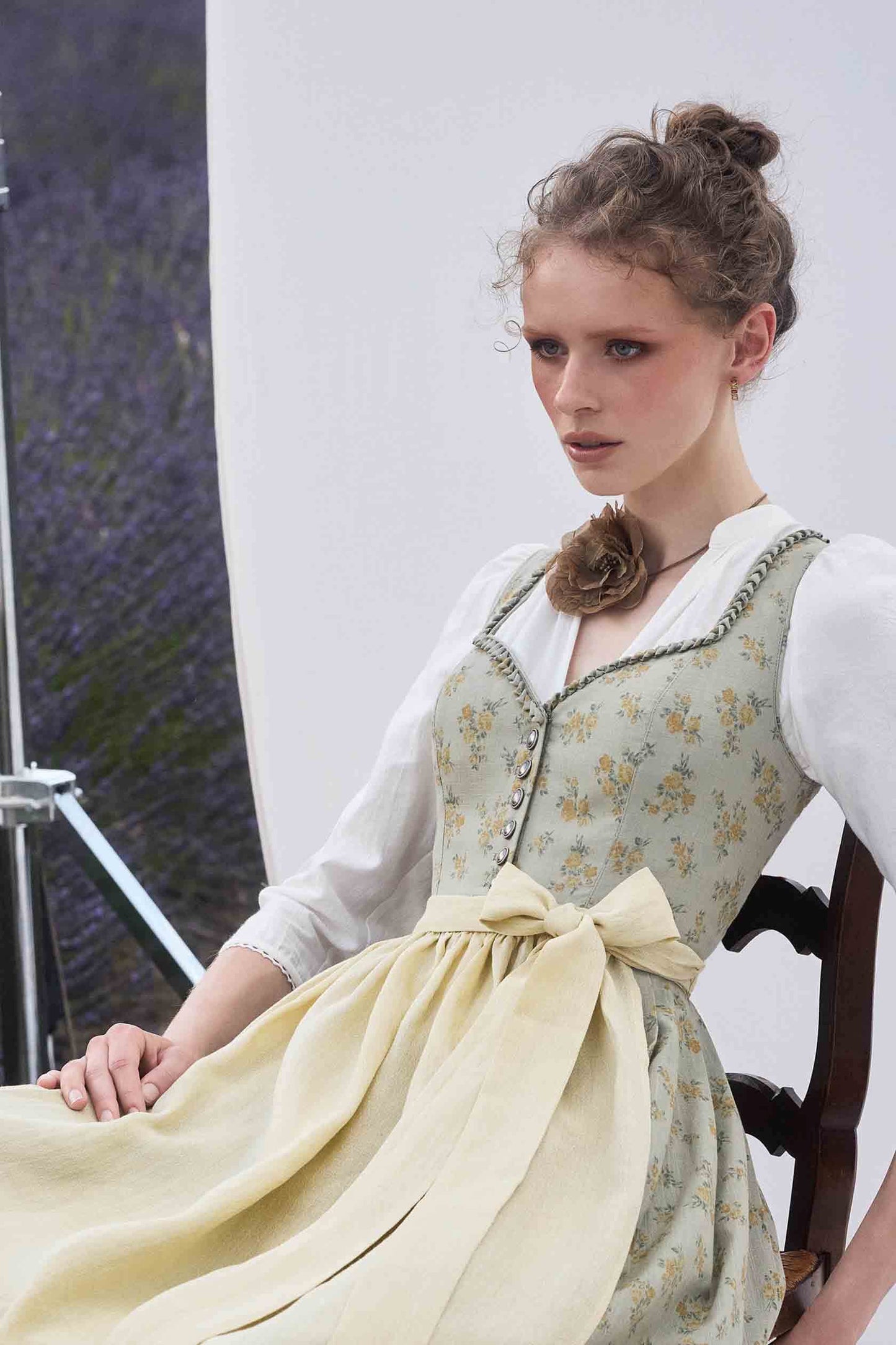 Julia Trentini Lucinda maxi dirndl, detail
