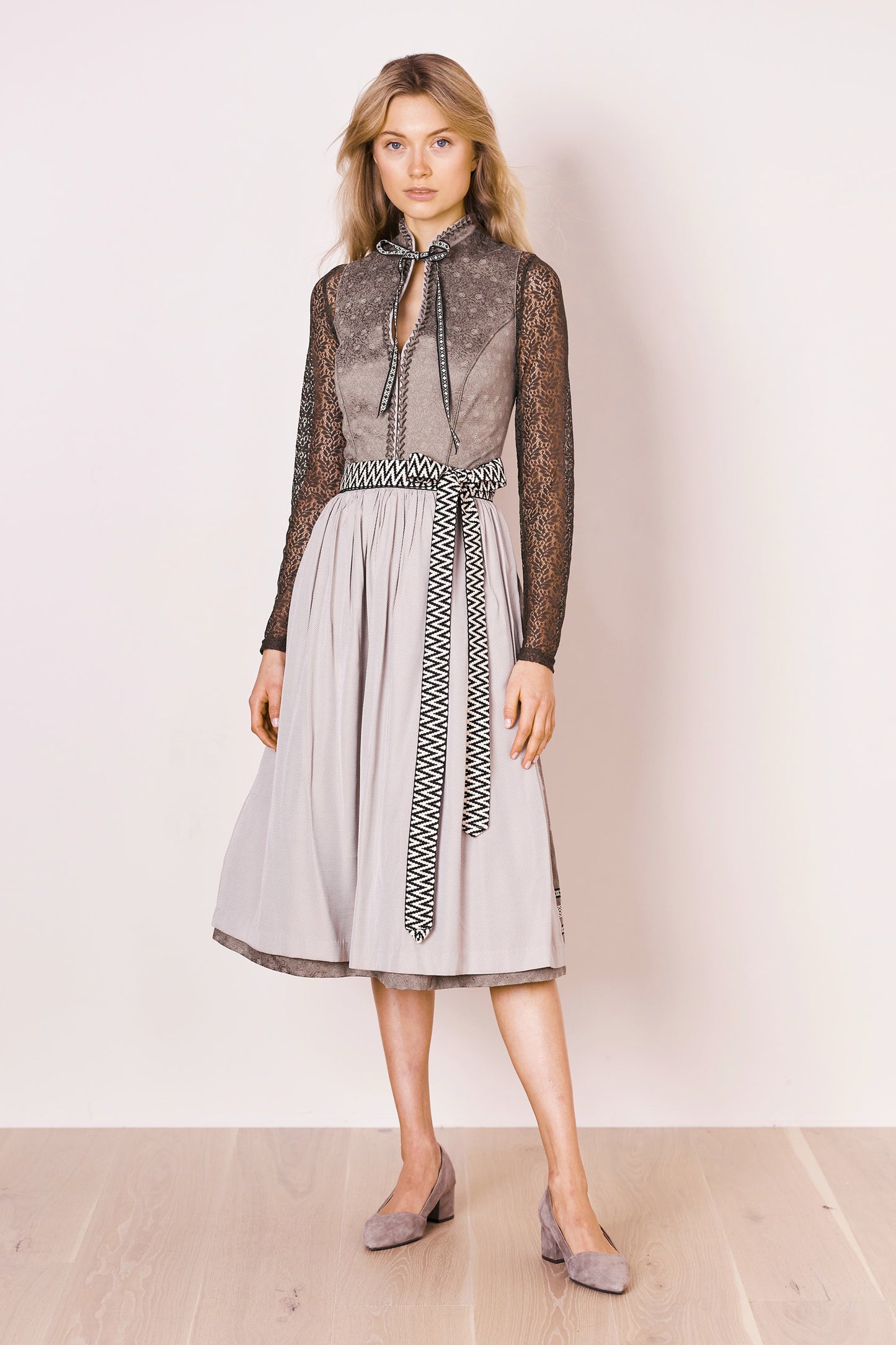 Julia Trentini Erna Dirndl, Grey — 70cm Long