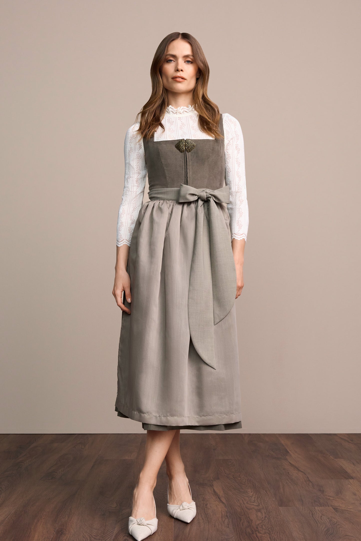 Julia Trentini Heike maxi dirndl in green, 80cm
