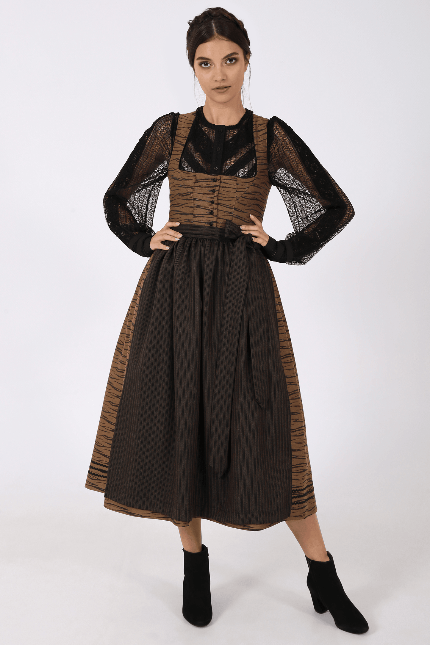 Julia Trentini Anna maxi dirndl in brown, 80cm