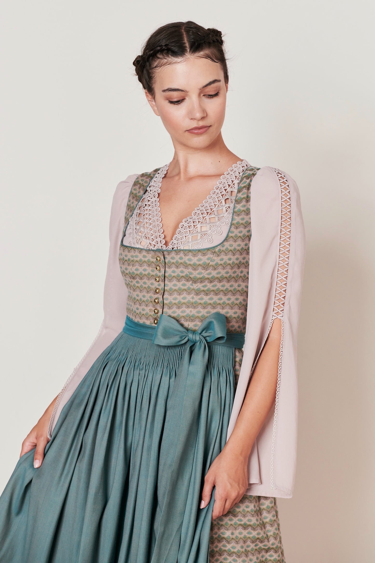 Julia Trentini Susanne Dirndl, Olive — 70cm Long