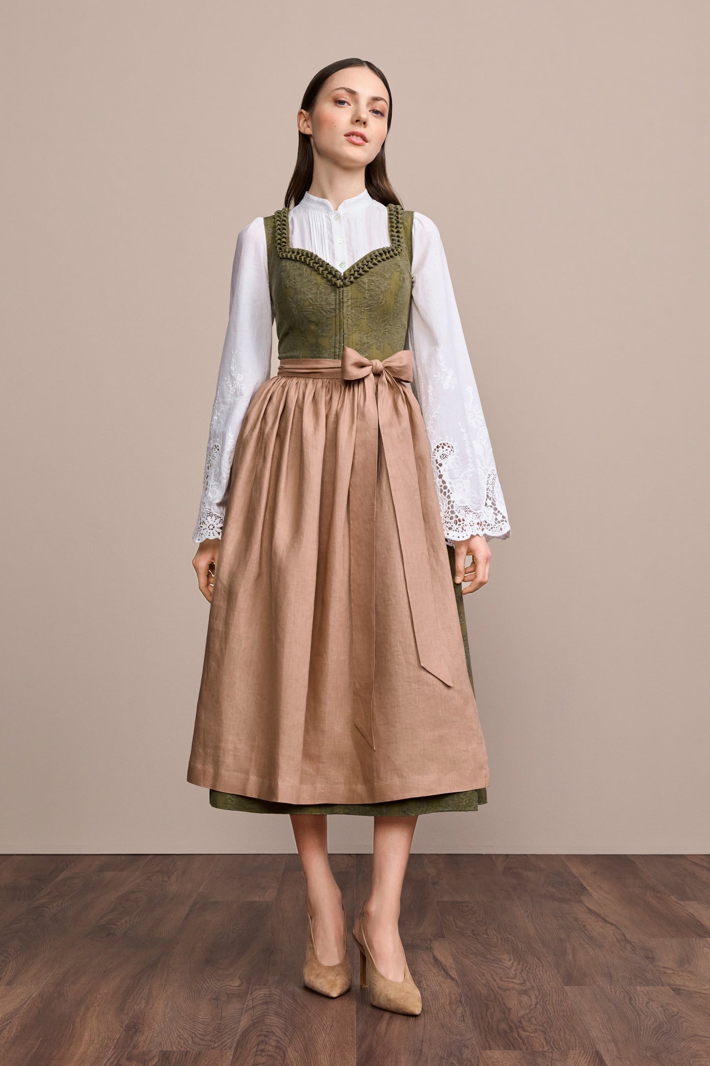 Julia Trentini Janette maxi dirndl in green, 80cm