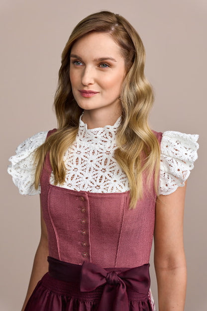 Julia Trentini Jill Dirndl - view 2