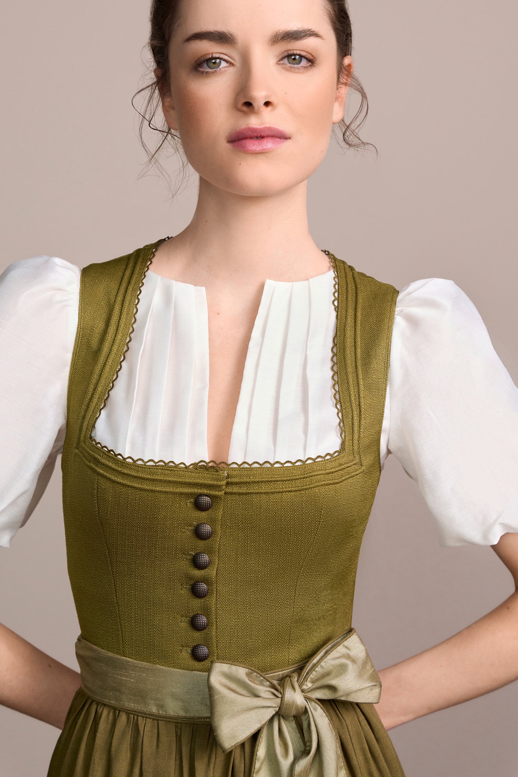 Julia Trentini Marianna maxi dirndl, back view