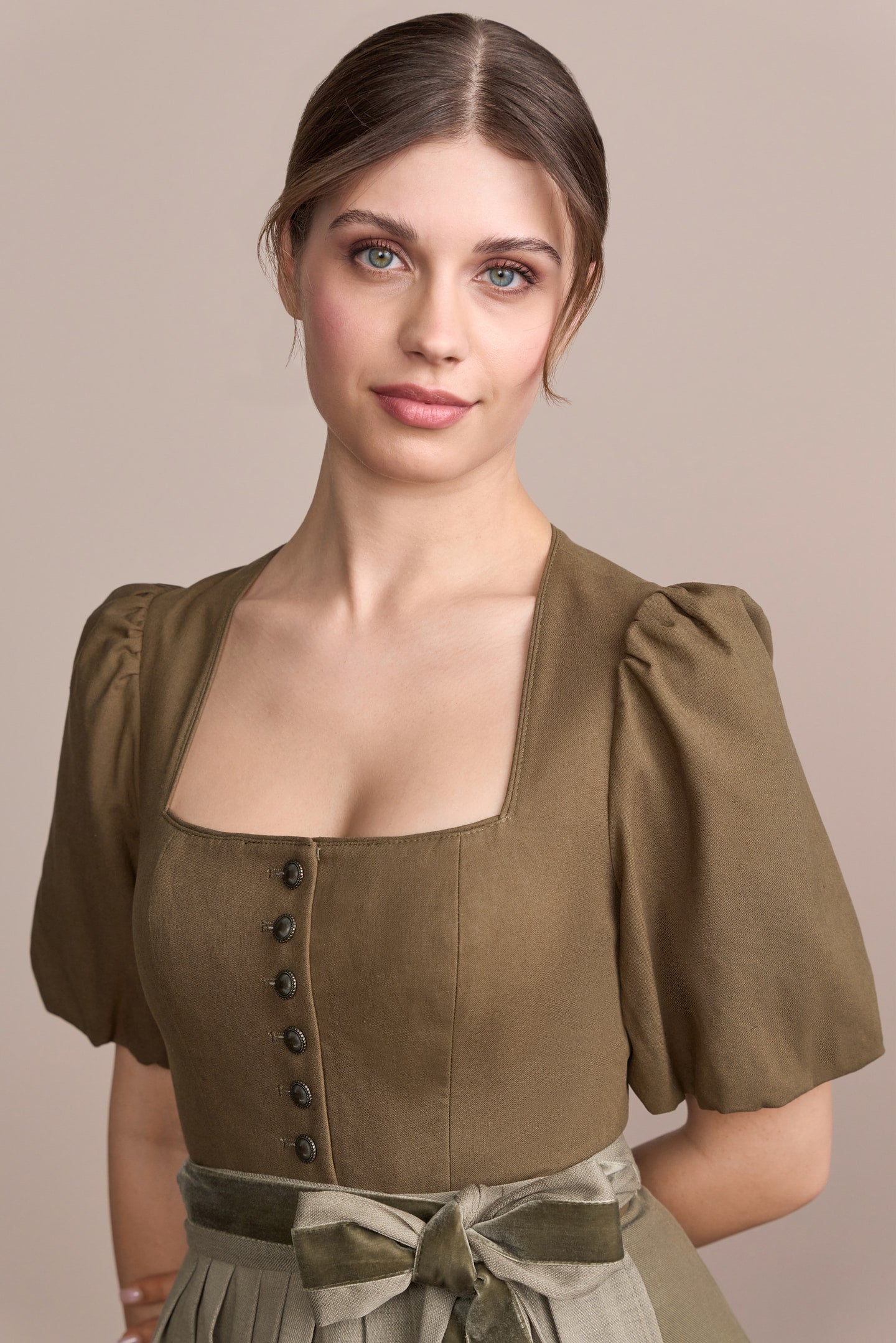 Julia Trentini Mathildea Dirndl, Olive — 70cm Long