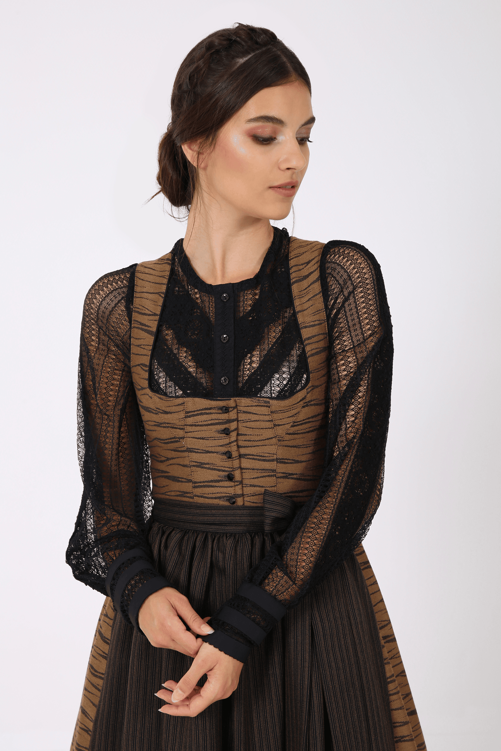 Julia Trentini Anna maxi dirndl, back view