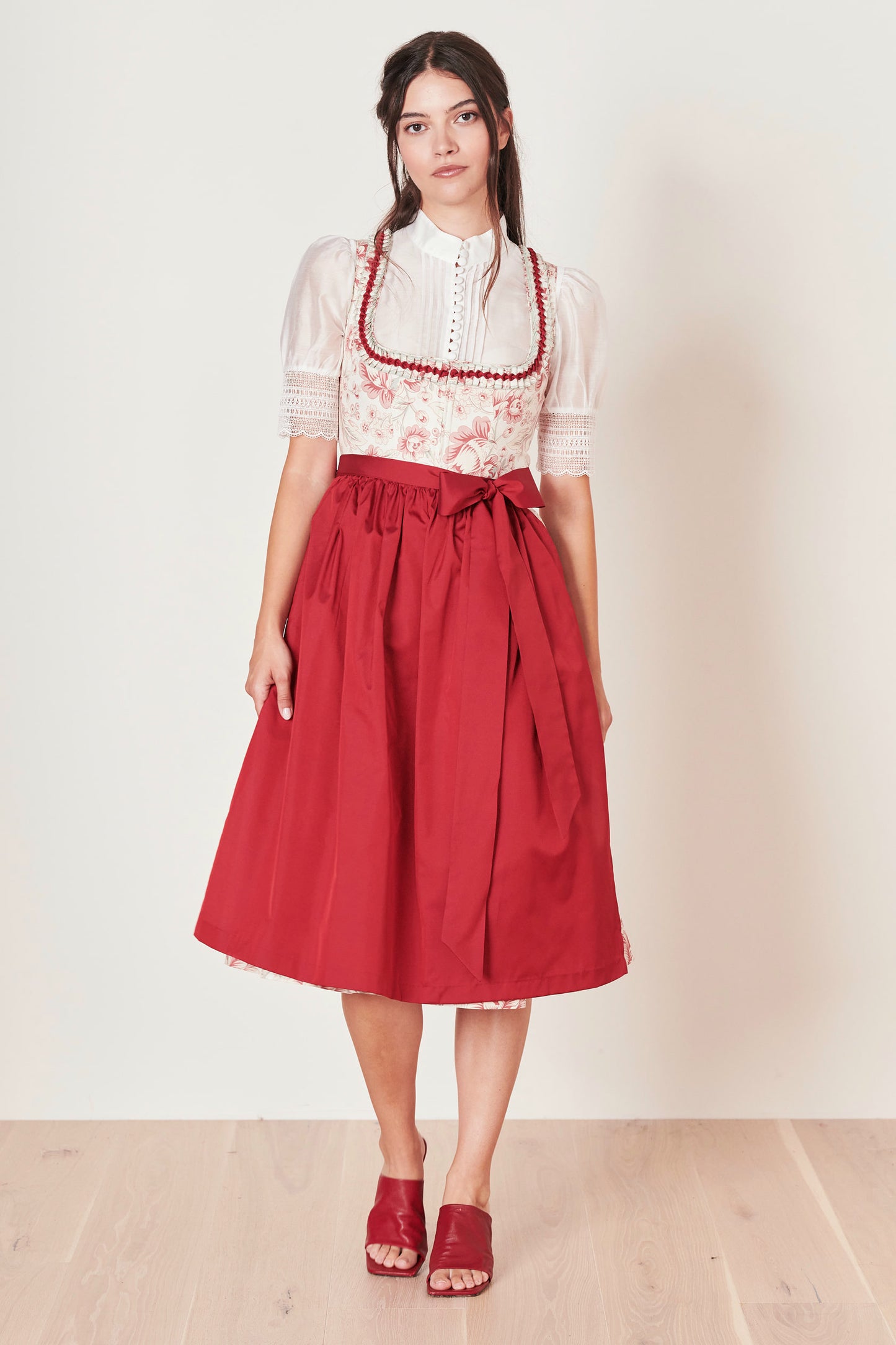 Julia Trentini Chiara Dirndl, Red — 70cm Long