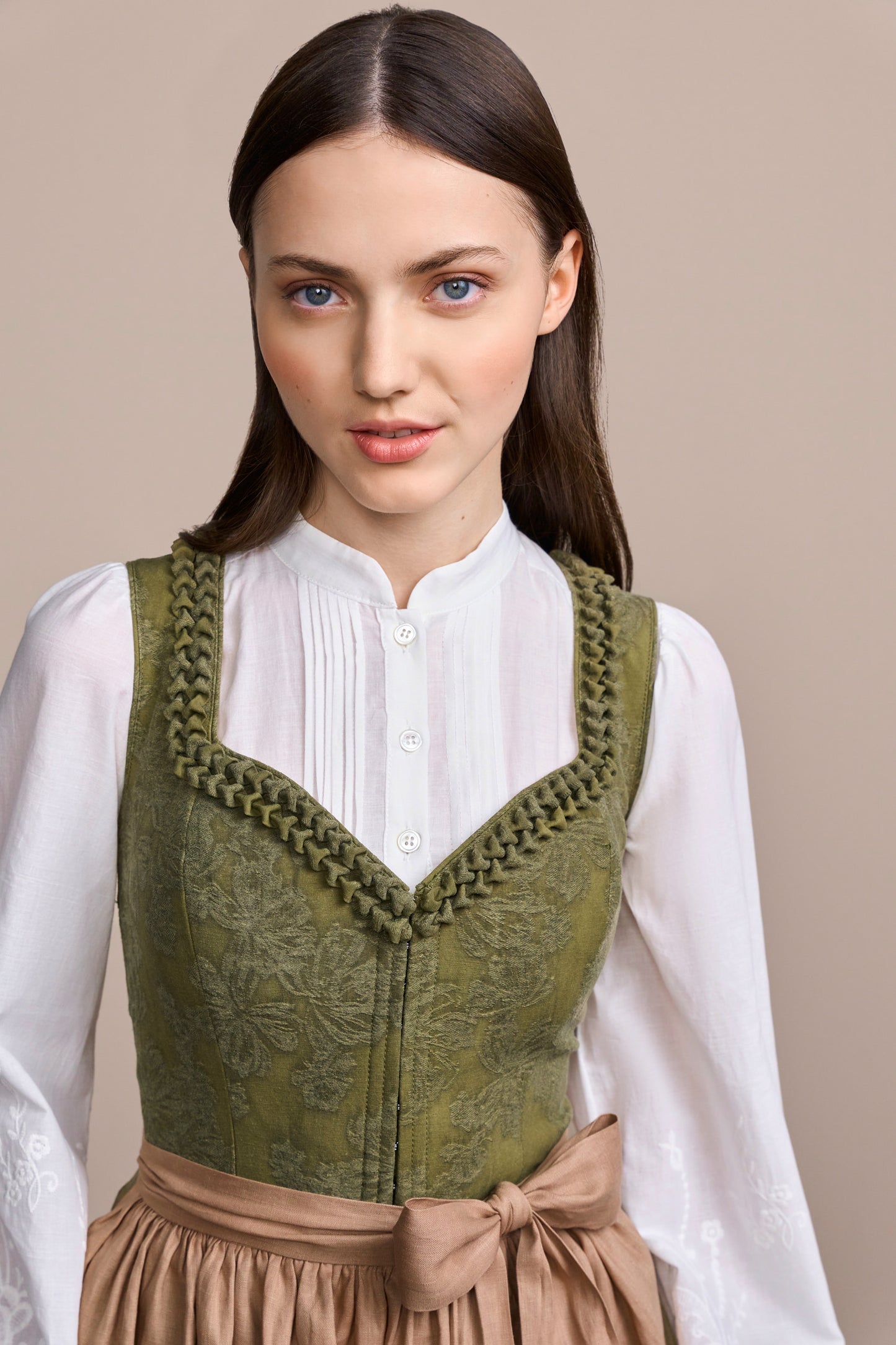 Julia Trentini Janette maxi dirndl, back view