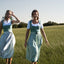 Dirndl mit Leinenoberteil und Baumwollrock