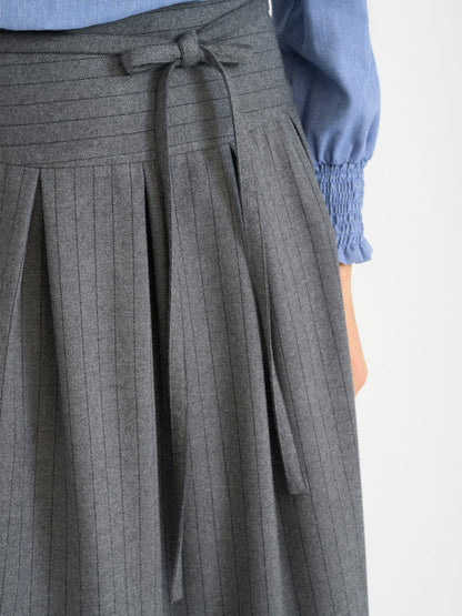 Berwin Traditional Skirt, Medium Grey — 85cm