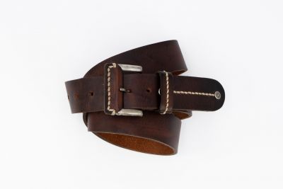 Reddish-Brown Trachten Belt with Decorative Stitching